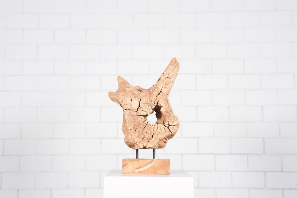 Afbeelding van WOODEN STATUE "SLICE"