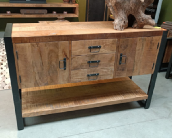 Picture of Dressoir 135x45x90 CM.